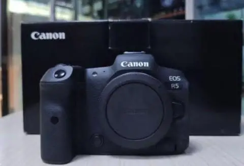 Canon EOS R5 Mark II Camera for sales